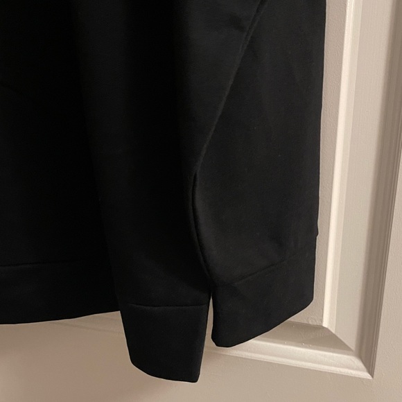 Banana Republic Women’s Black Sweatshirt with Side Zippers Size XL - Picture 7 of 8